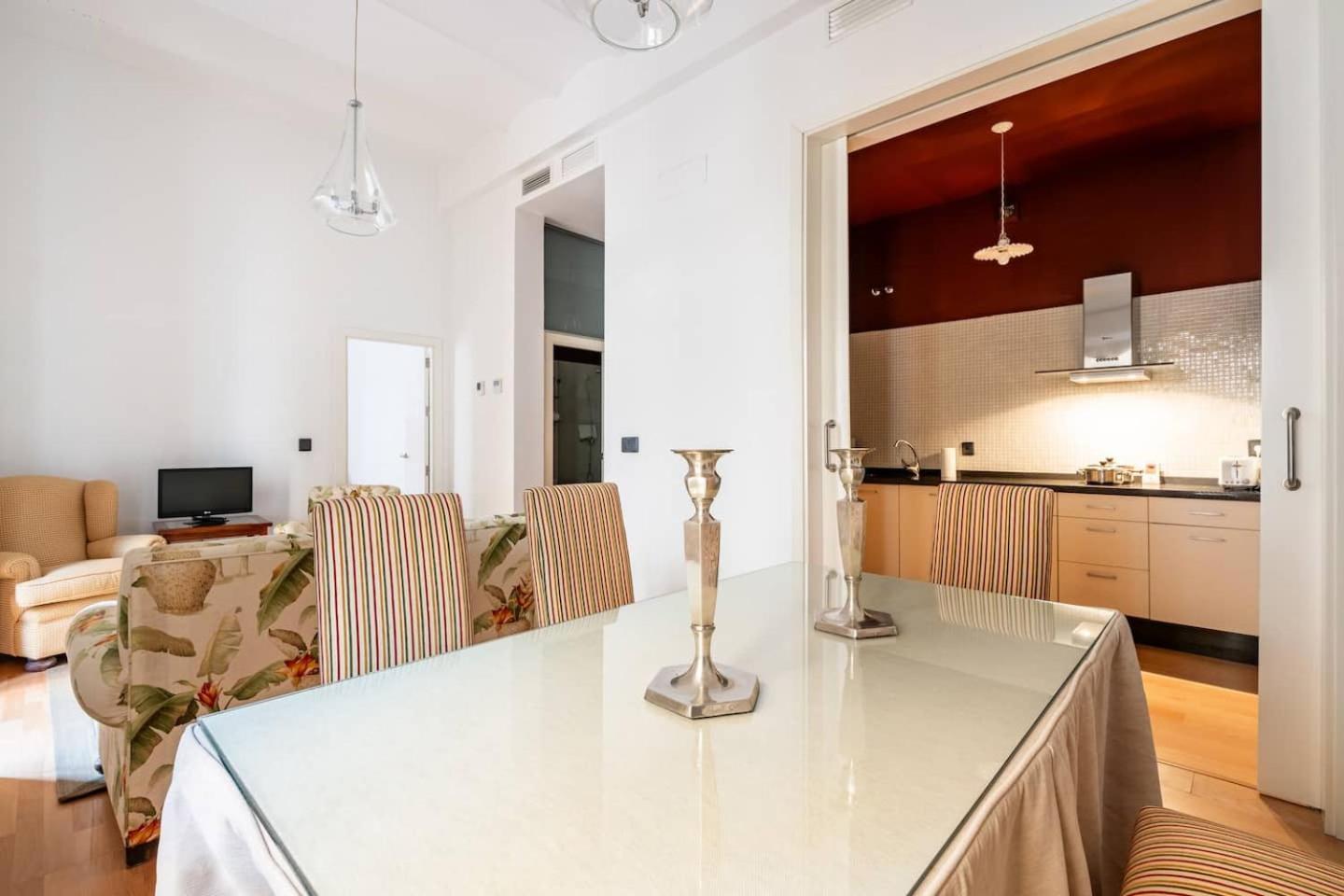 Komodo Sierpes: Bright & Classy Central Apartment Seville Exterior photo