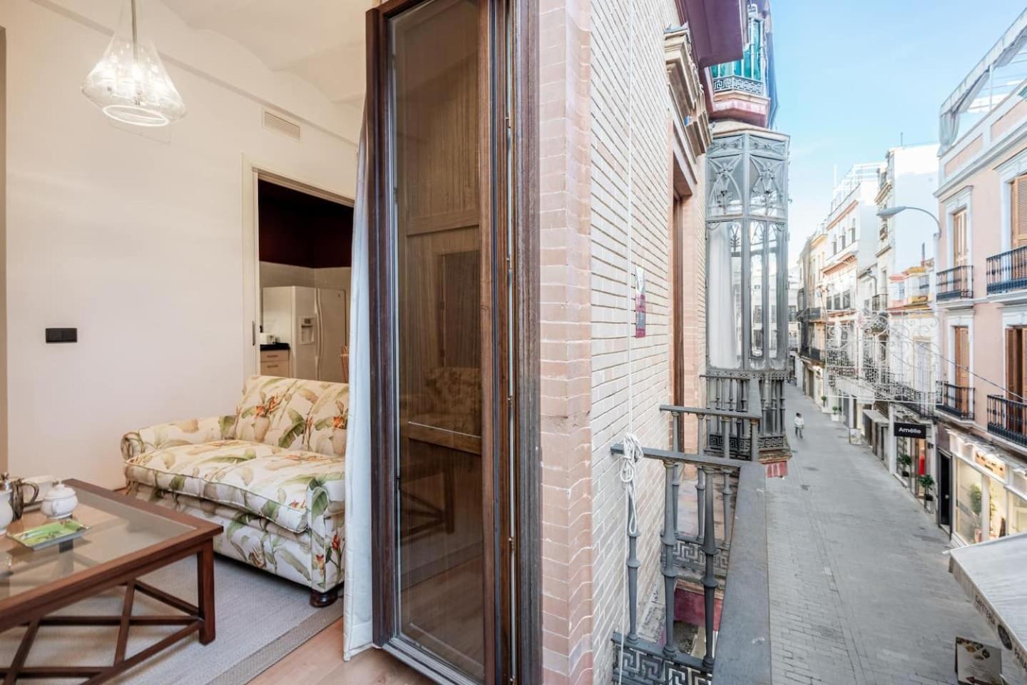Komodo Sierpes: Bright & Classy Central Apartment Seville Exterior photo
