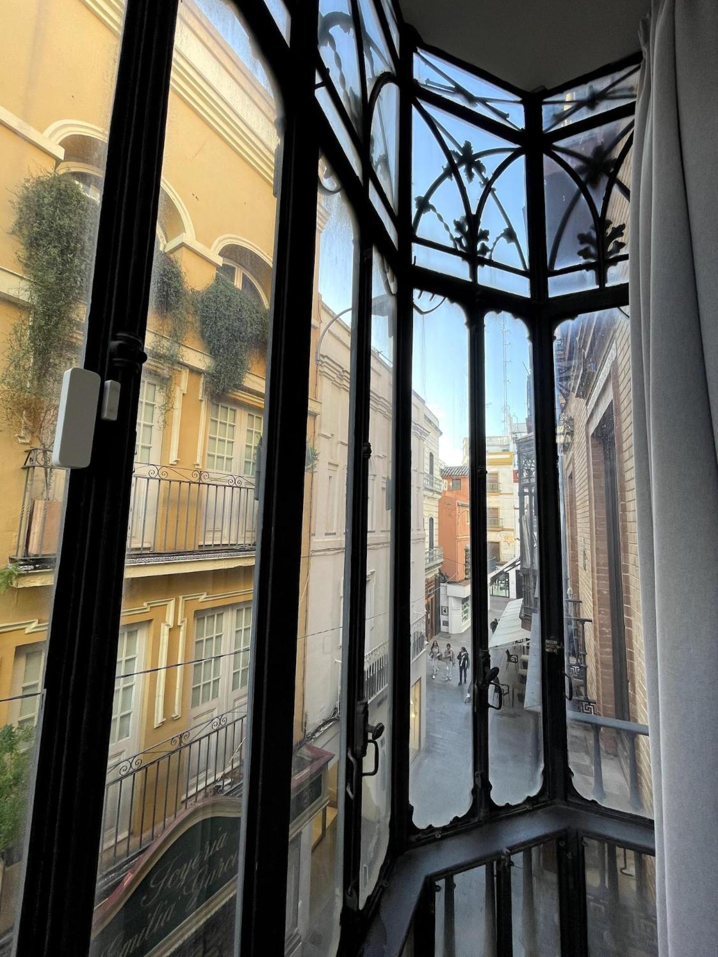 Komodo Sierpes: Bright & Classy Central Apartment Seville Exterior photo
